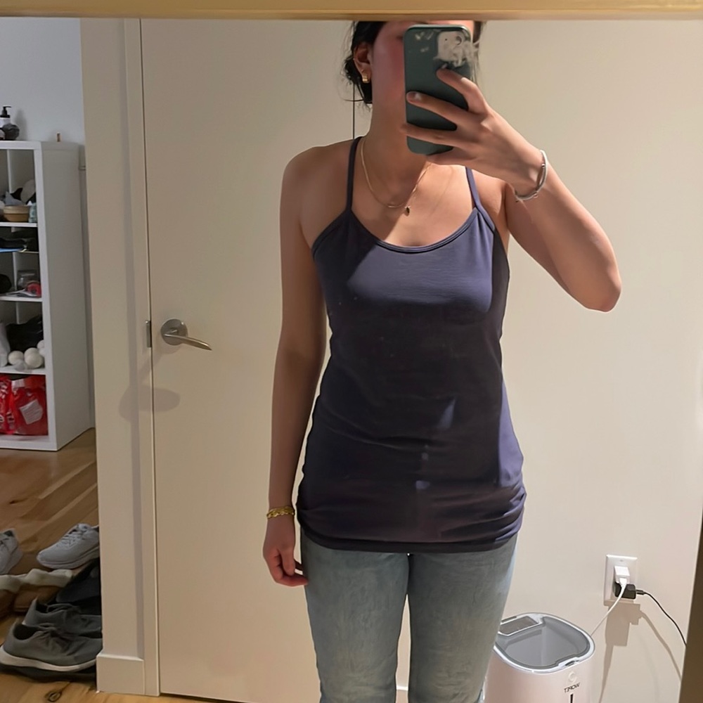 Lululemon tank